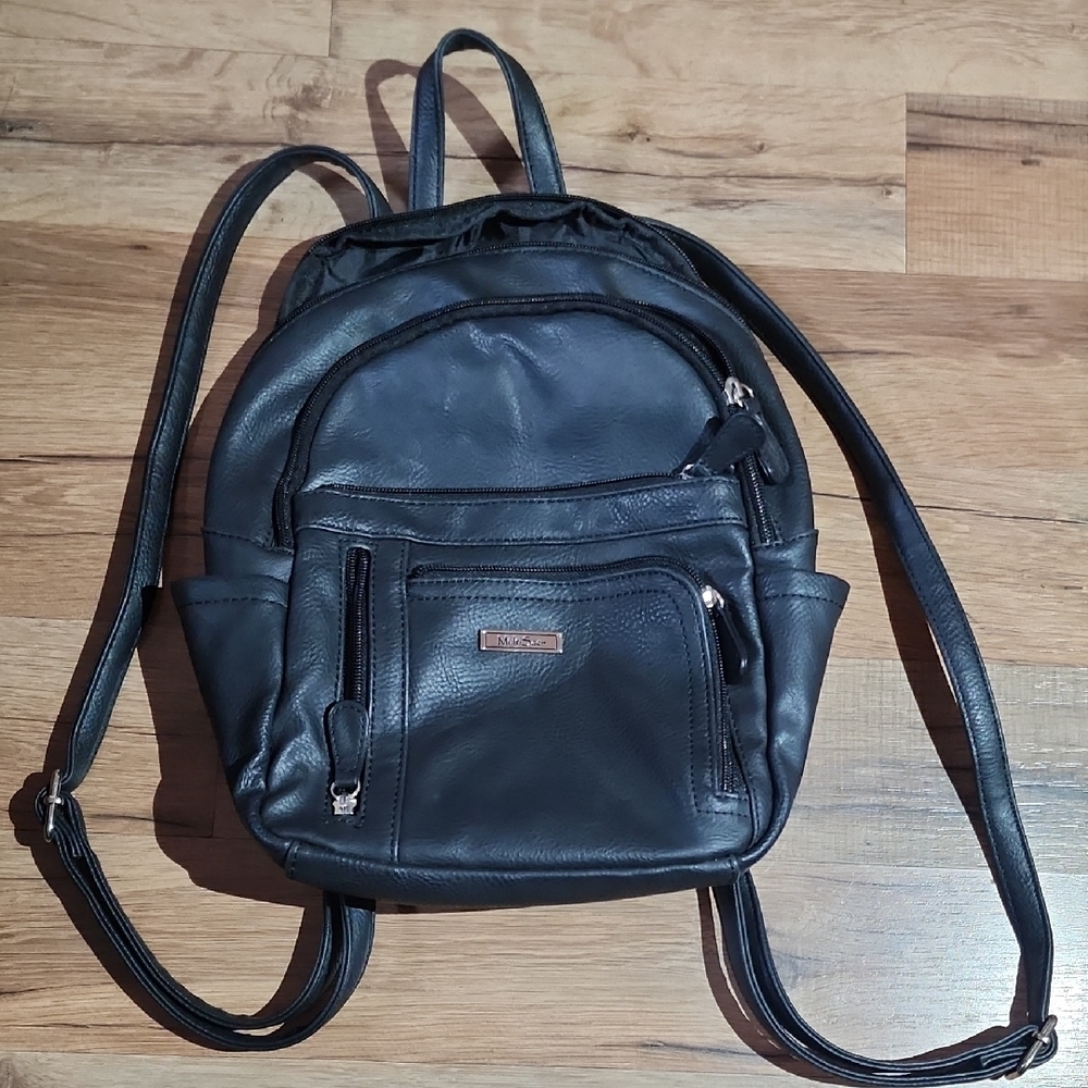 Sleek Black Leather Backpack